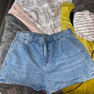american eagle mom shorts